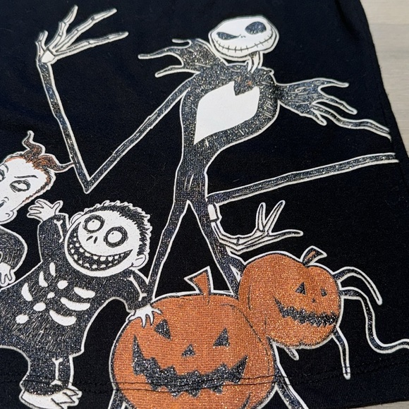 Disney- “This is Halloween” Nightmare Before Christmas T-Shirt, Girls size 6/6X - Picture 3 of 4